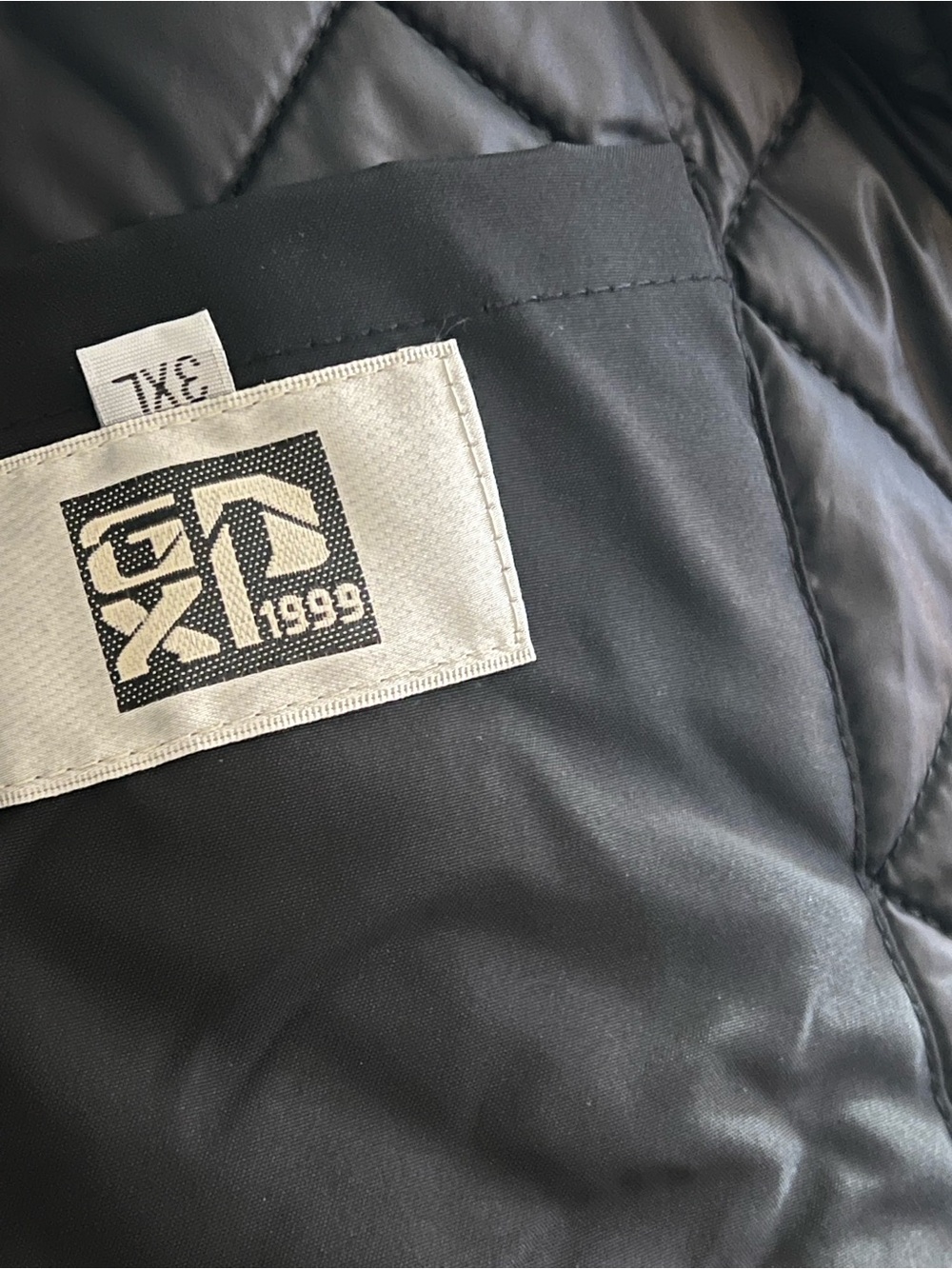 Godzilla & Mothra
Embroidered Quilted Sukajan Bomber Jacket - Picture 7 of 9